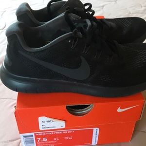 Nike Free Run Sneakers